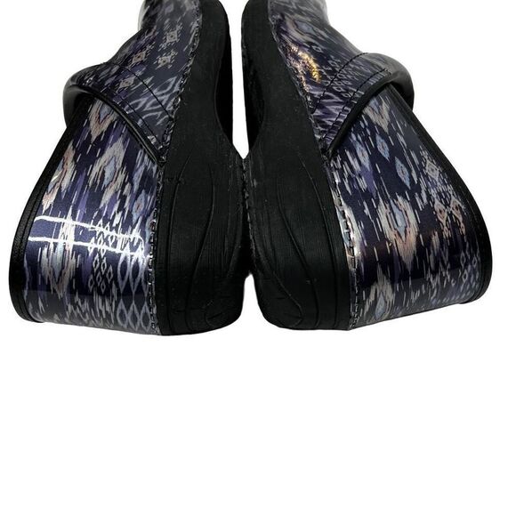 Dansko XP 2.0 navy blue ikat patent clogs size 41 - Picture 12 of 15